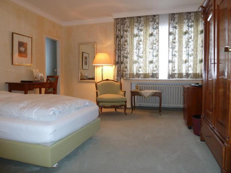 Romantik Waldhotel Mangold Bergisch Gladbach Esterno foto