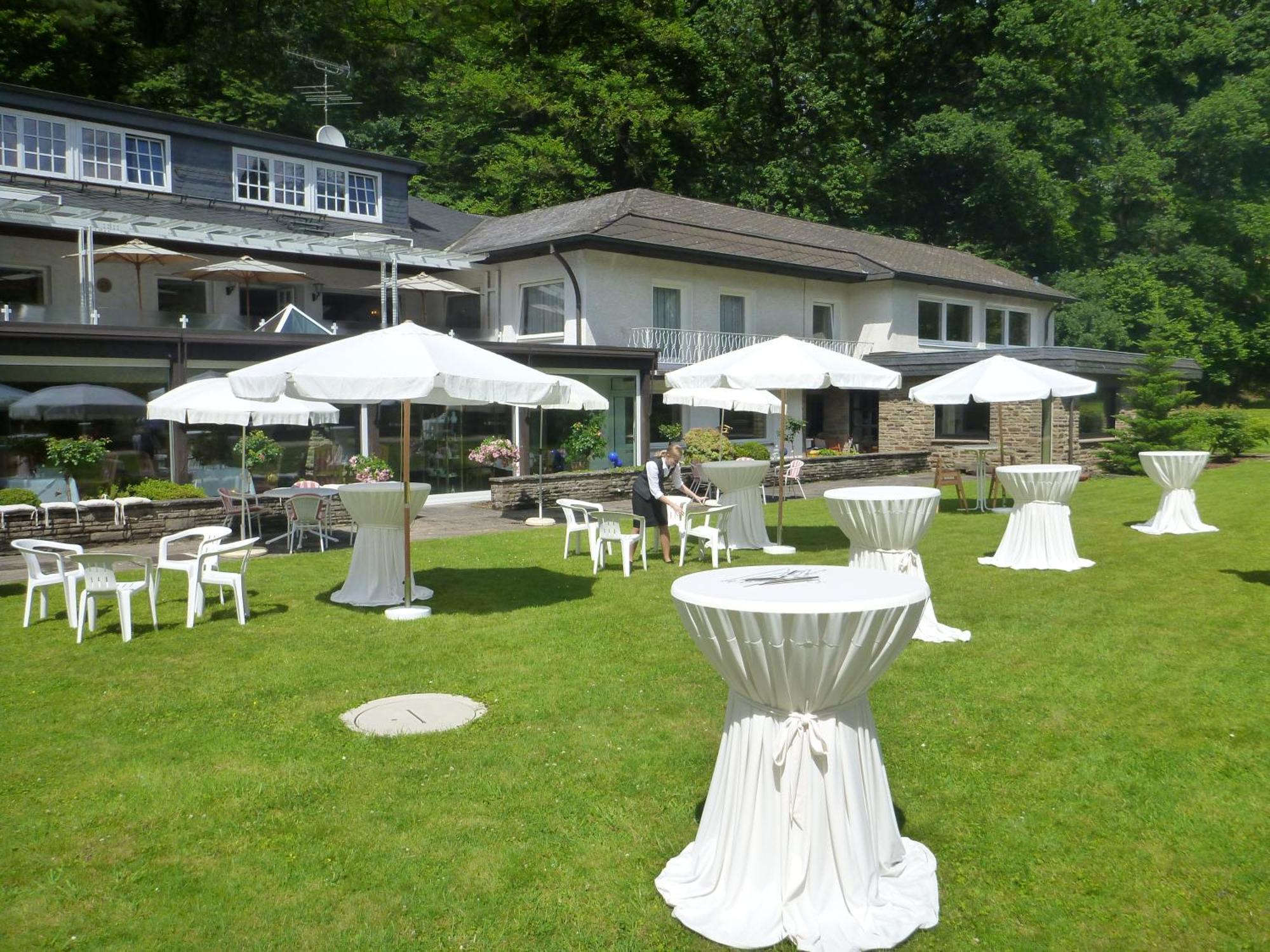 Romantik Waldhotel Mangold Bergisch Gladbach Esterno foto