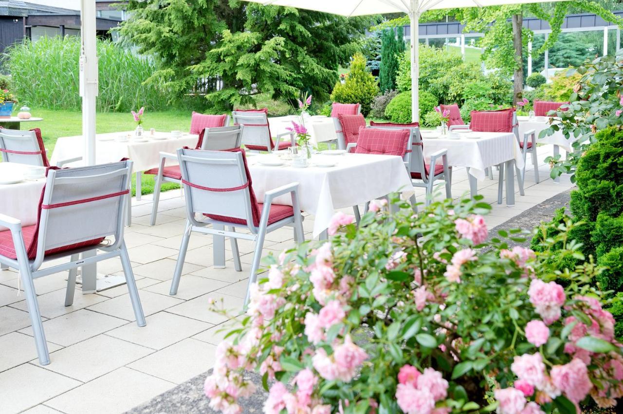 Romantik Waldhotel Mangold Bergisch Gladbach Esterno foto