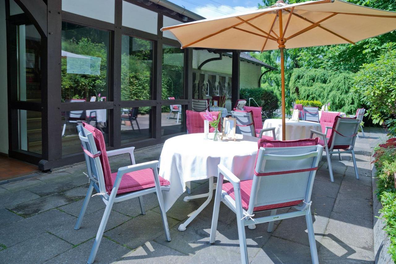 Romantik Waldhotel Mangold Bergisch Gladbach Esterno foto