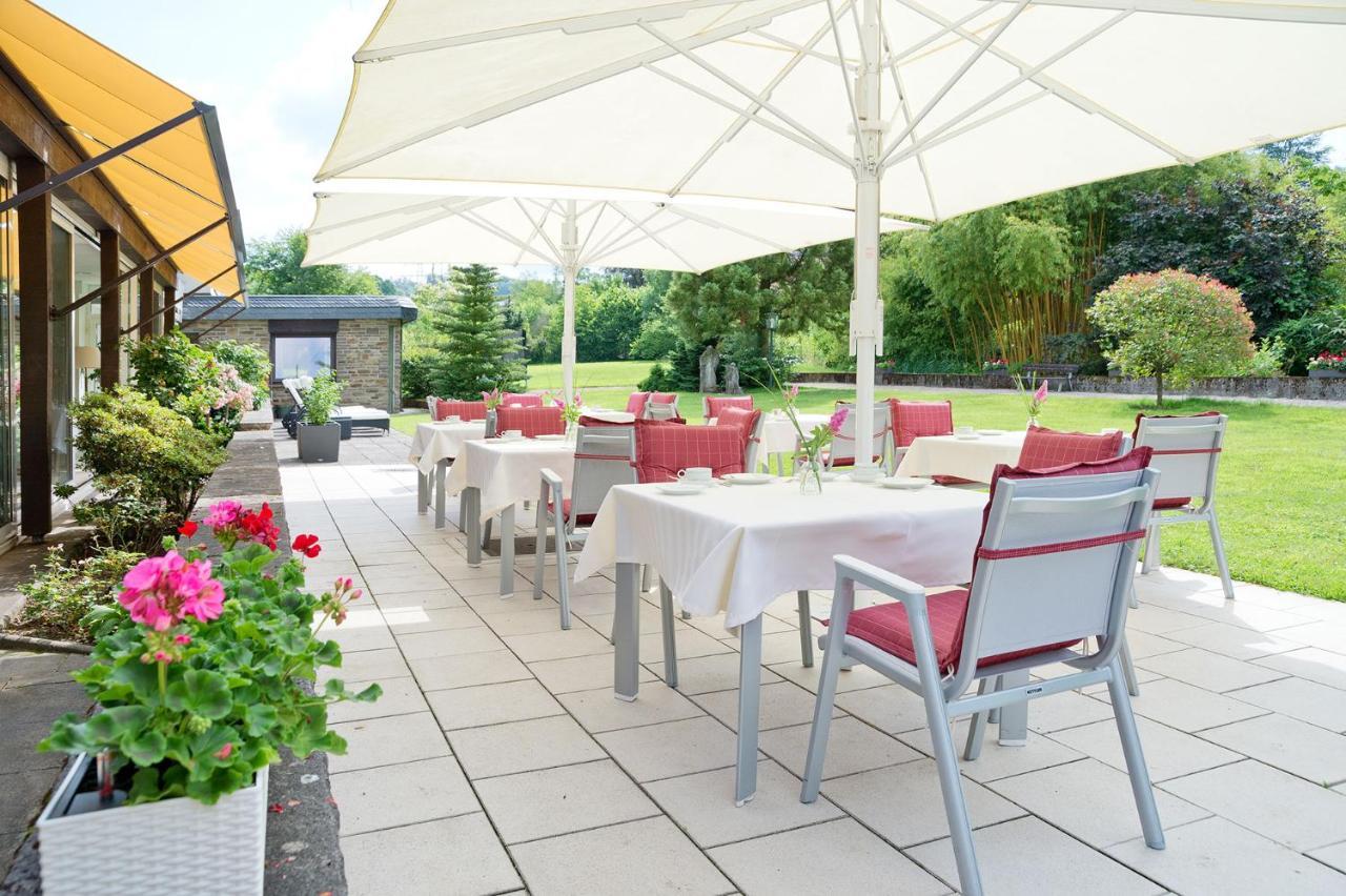 Romantik Waldhotel Mangold Bergisch Gladbach Esterno foto